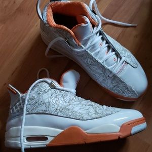 Jordan's 9.5 Jordan two3